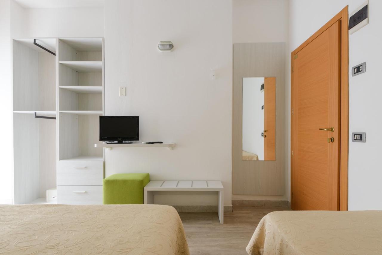 Hotel Clipper Cattolica Luaran gambar