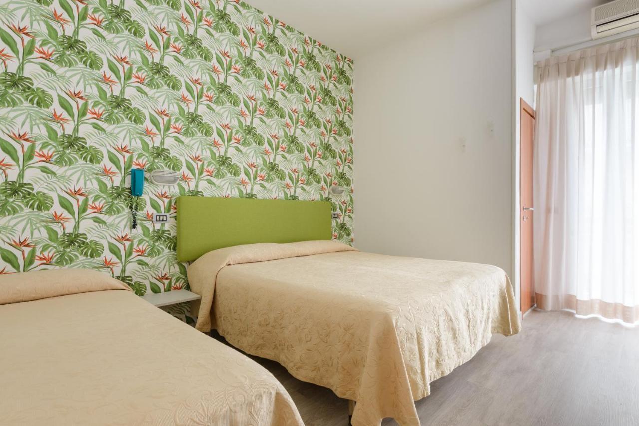 Hotel Clipper Cattolica Luaran gambar
