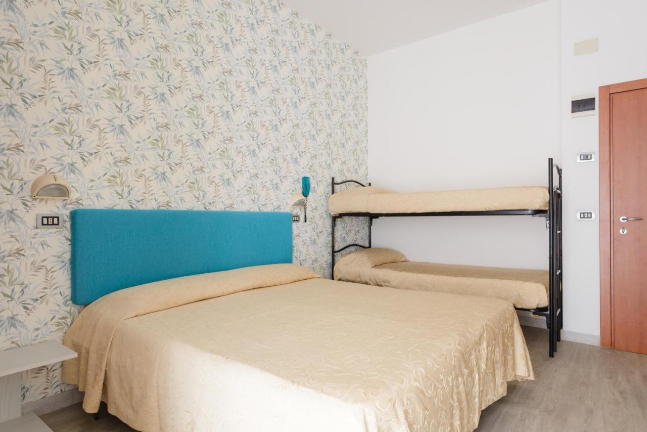 Hotel Clipper Cattolica Luaran gambar