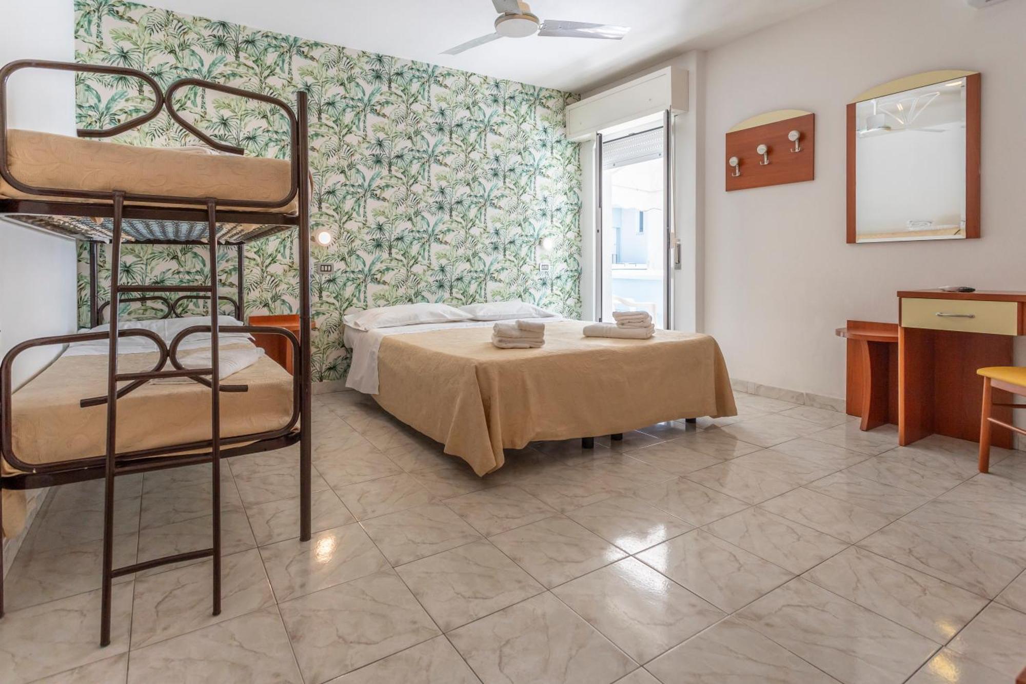 Hotel Clipper Cattolica Luaran gambar